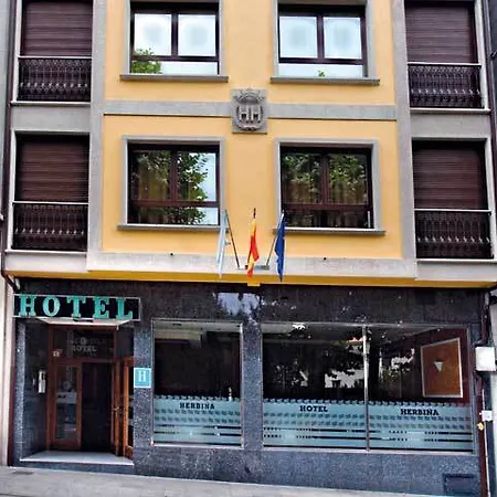 Hotel Herbiña